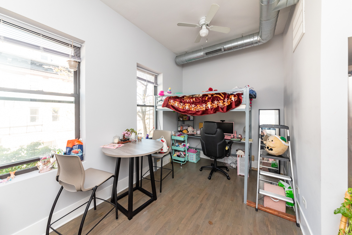 1717 S Carpenter Street Unit: 2