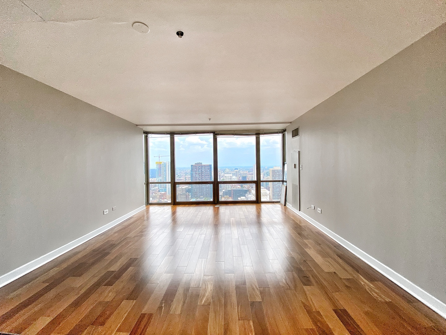 2 E Erie Street Unit: 3906