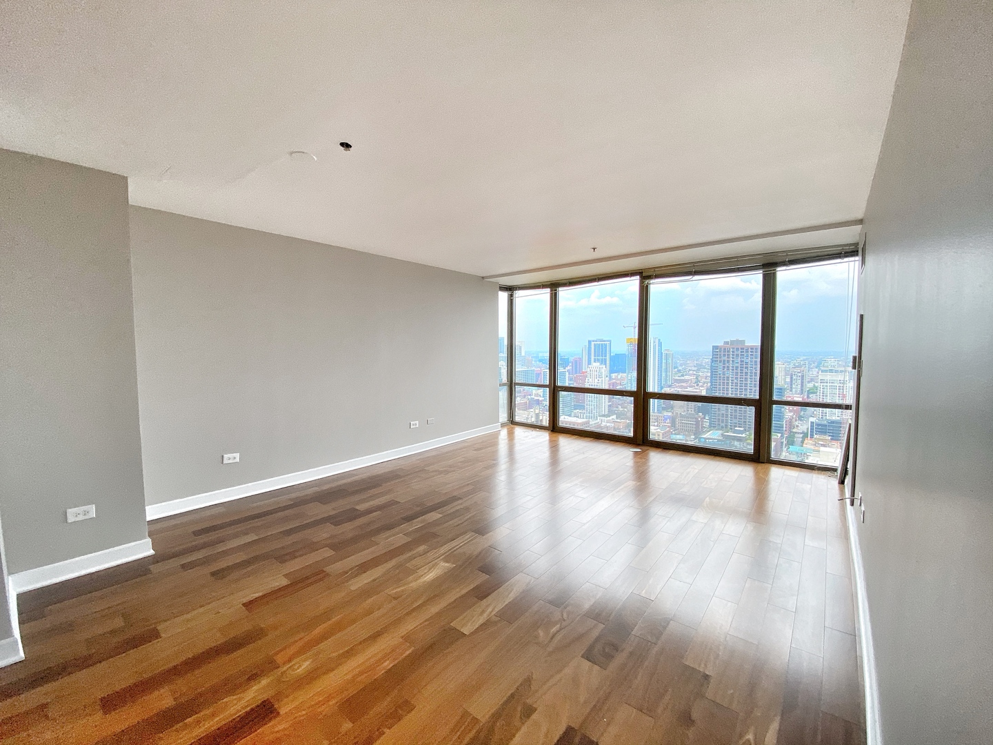 2 E Erie Street Unit: 3906