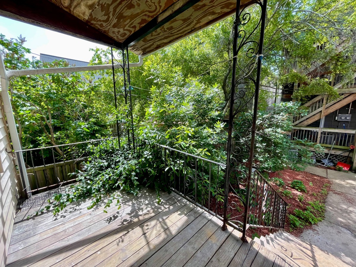 1722 W Nelson Street Unit: CH