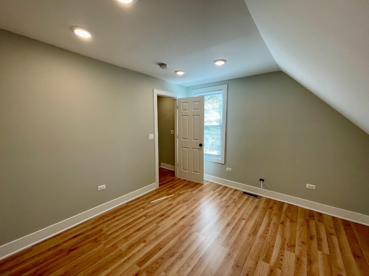 1722 W Nelson Street Unit: CH