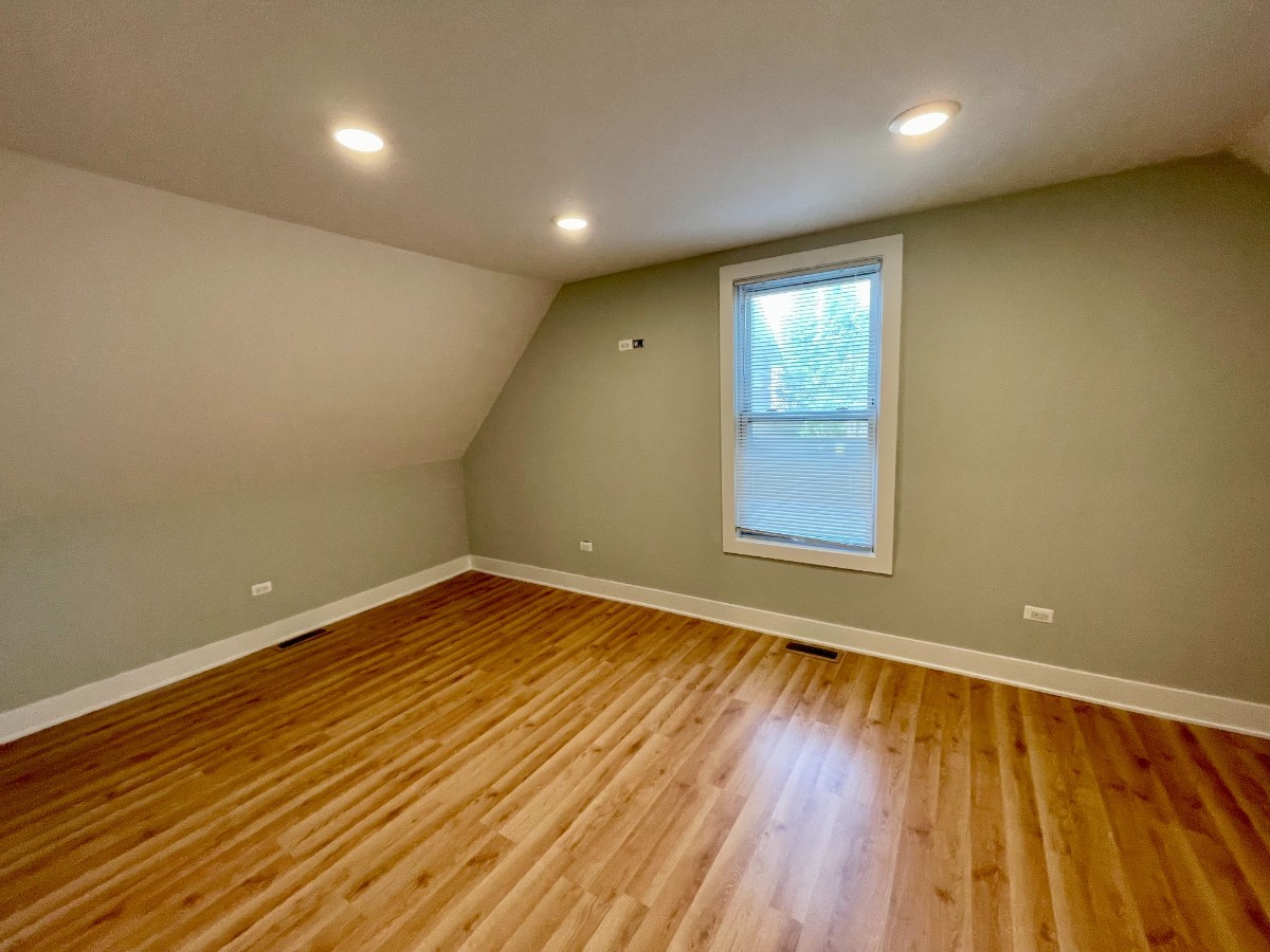 1722 W Nelson Street Unit: CH