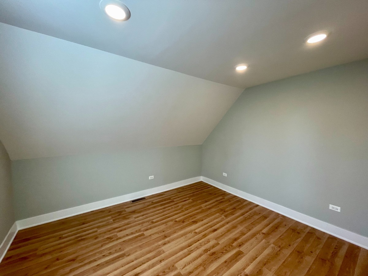 1722 W Nelson Street Unit: CH