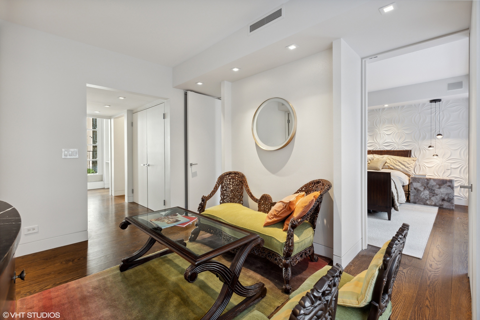 210 E WALTON Place Unit: C