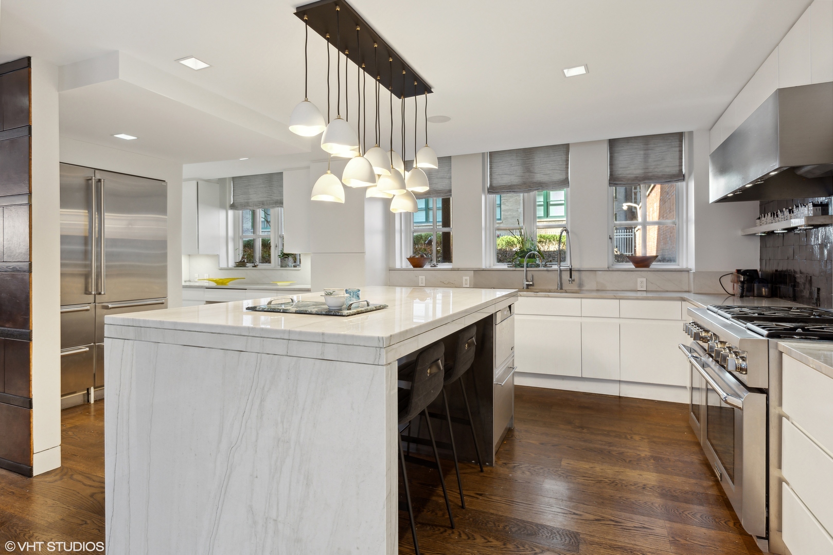 210 E WALTON Place Unit: C