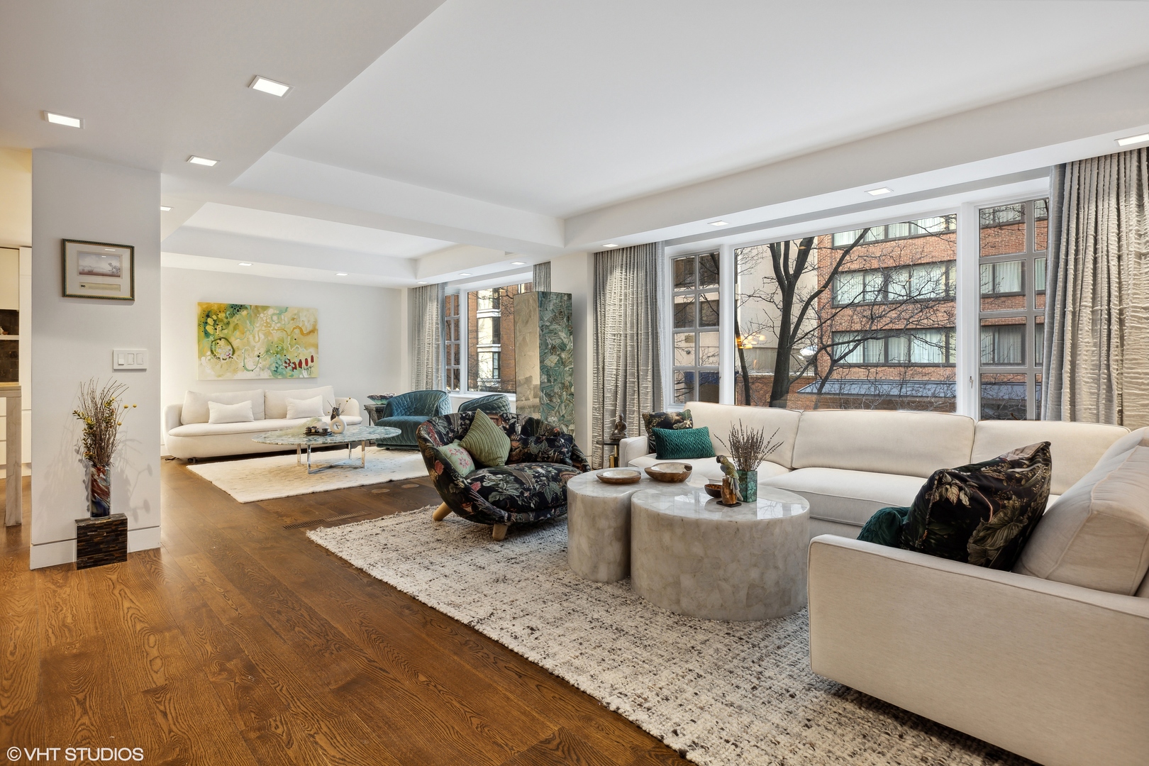 210 E WALTON Place Unit: C