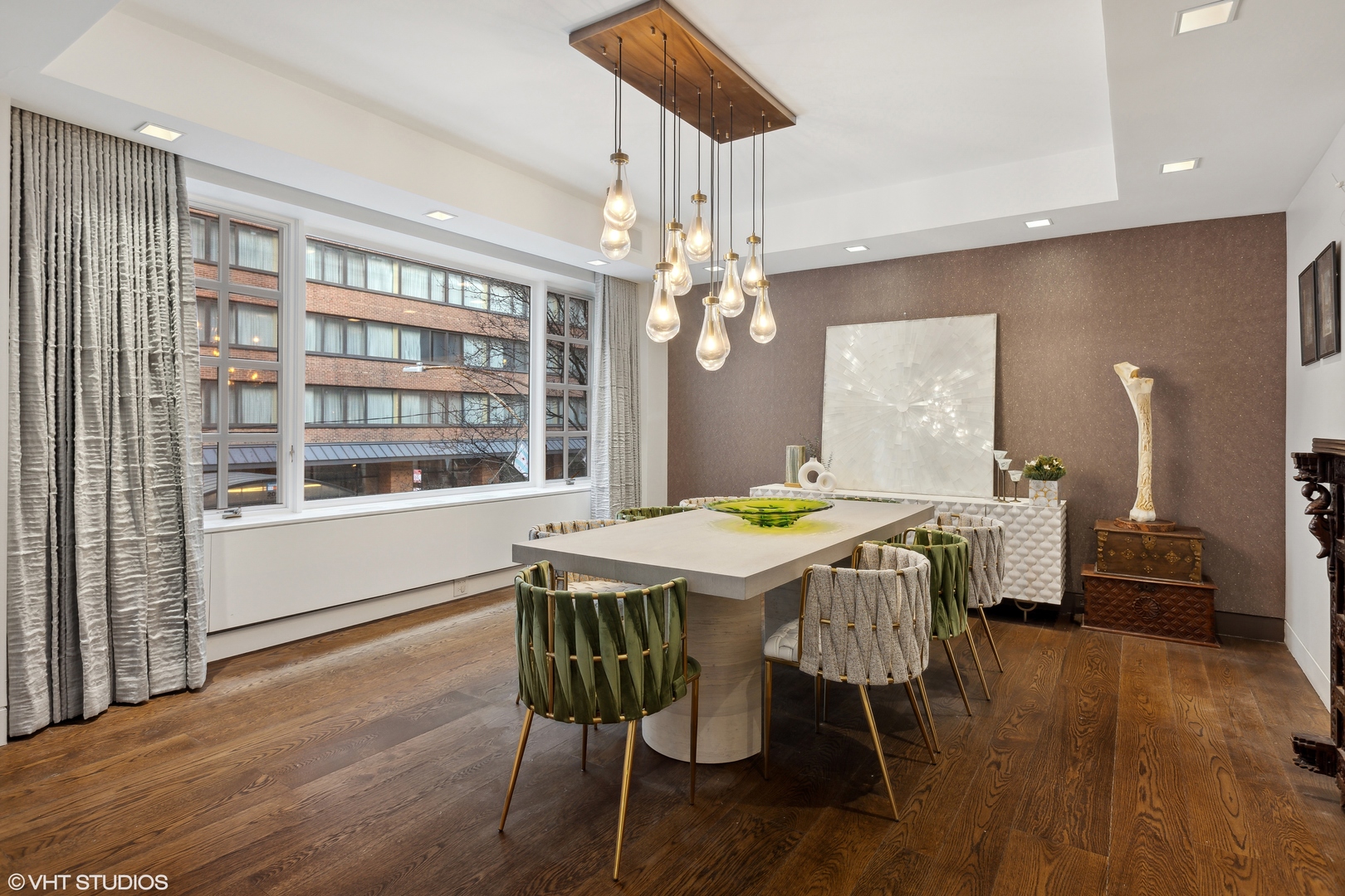210 E WALTON Place Unit: C