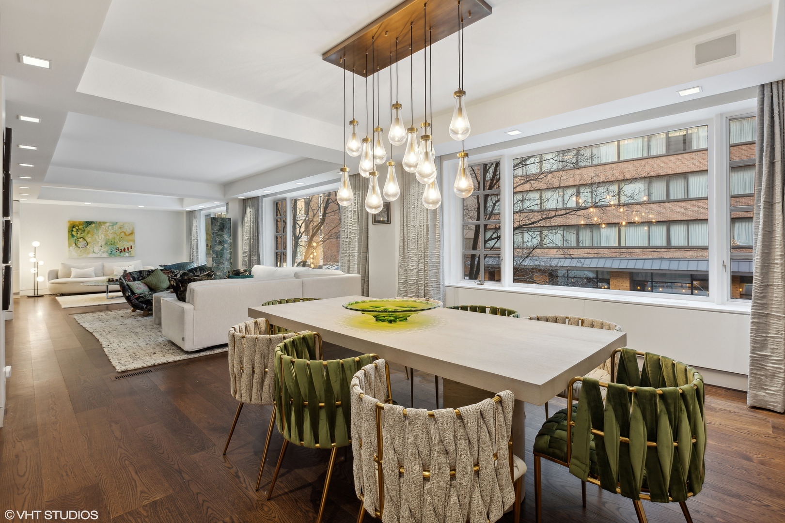 210 E WALTON Place Unit: C