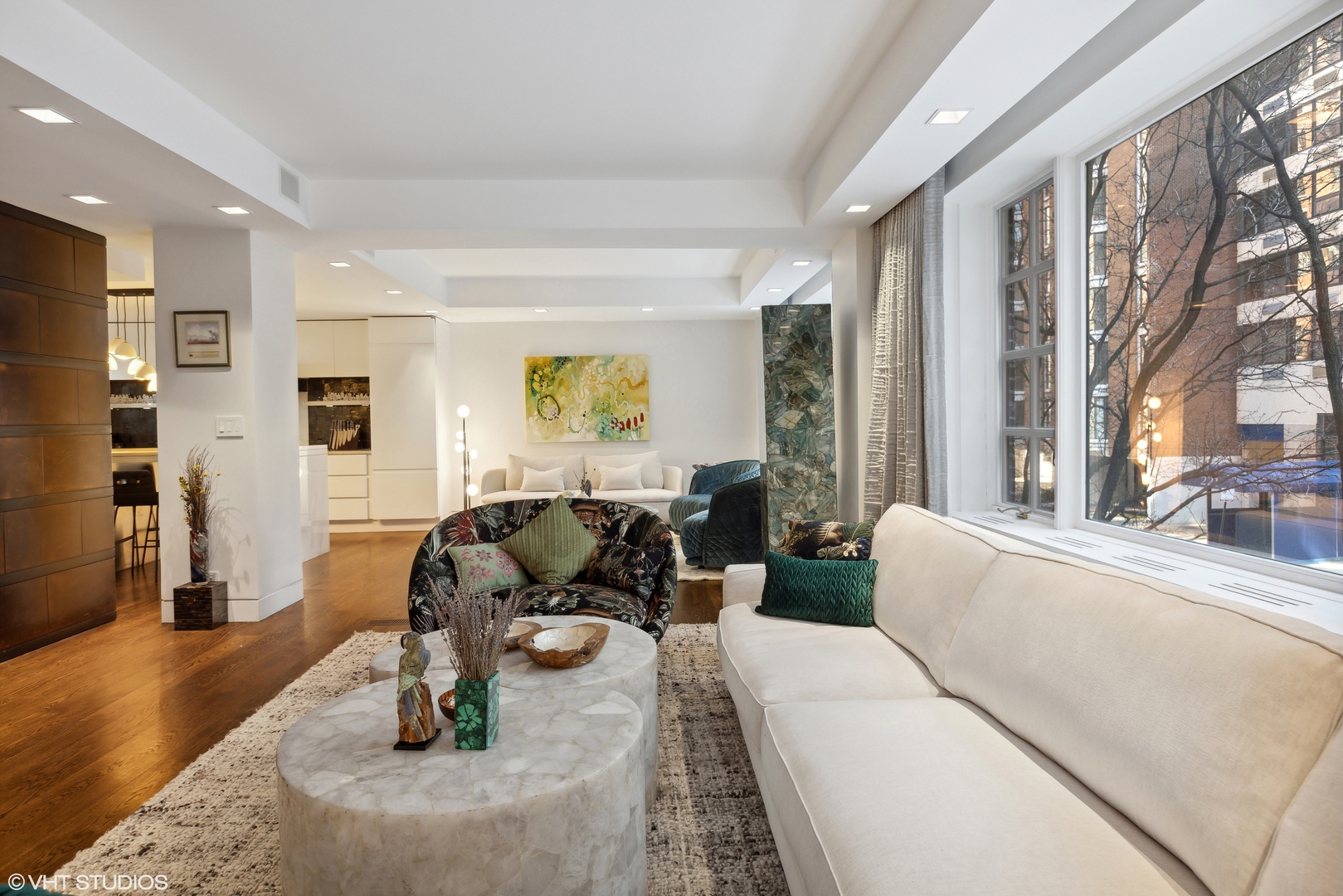 210 E WALTON Place Unit: C