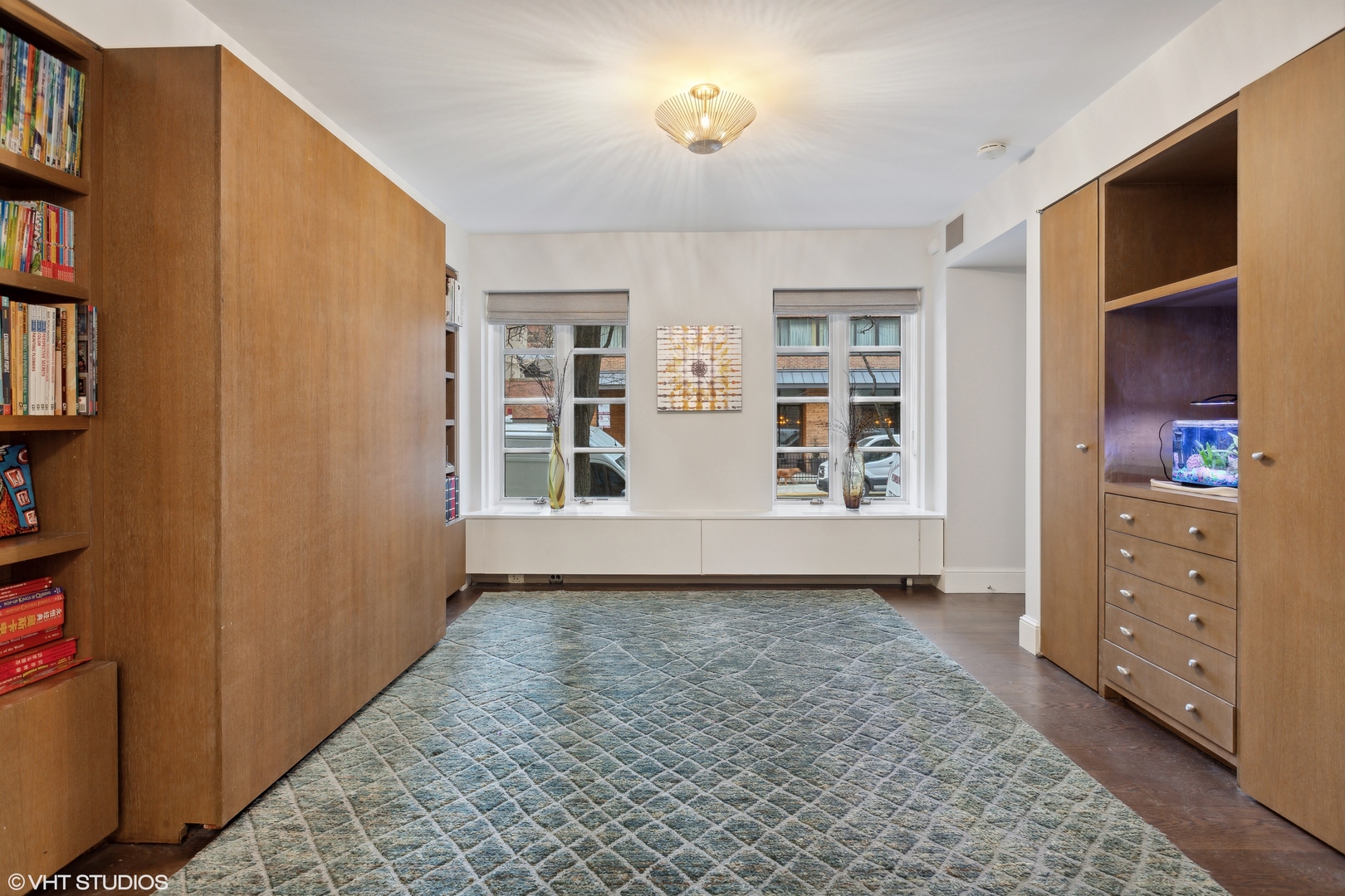 210 E WALTON Place Unit: C