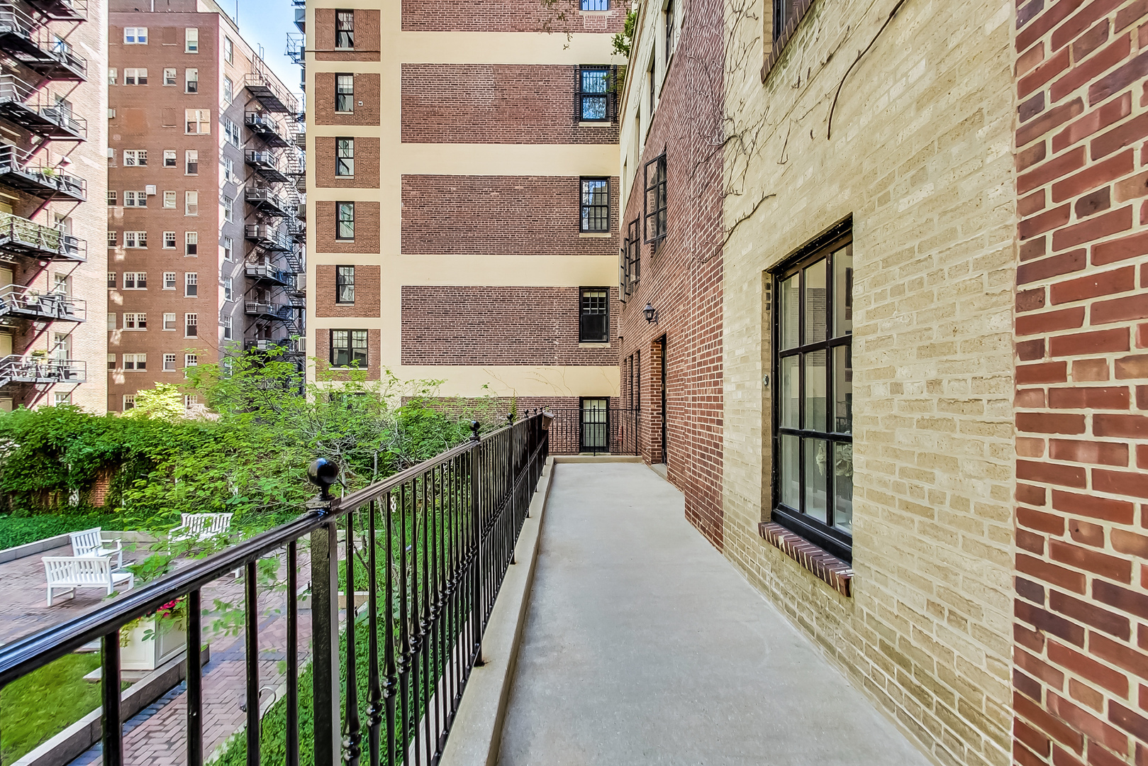 210 E WALTON Place Unit: C