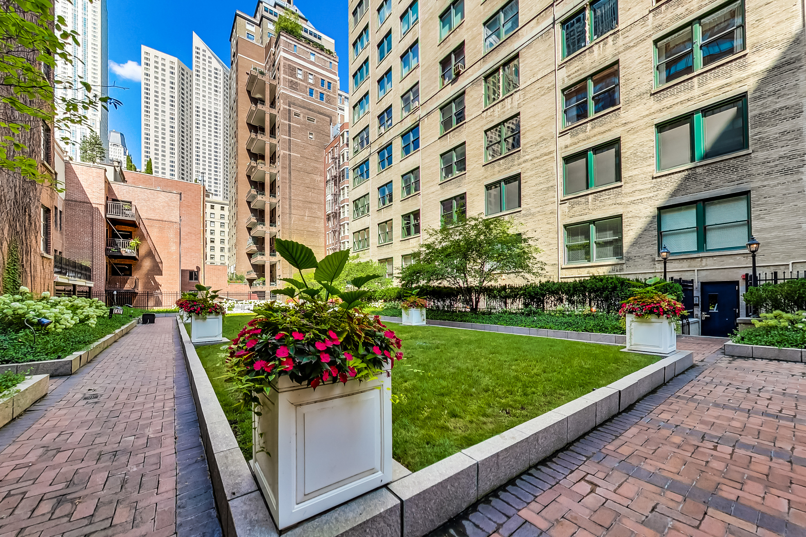 210 E WALTON Place Unit: C