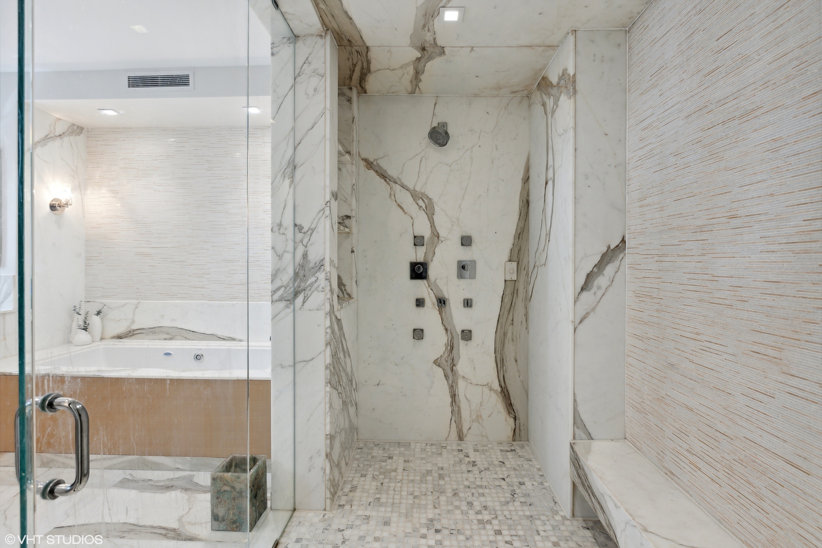 210 E WALTON Place Unit: C