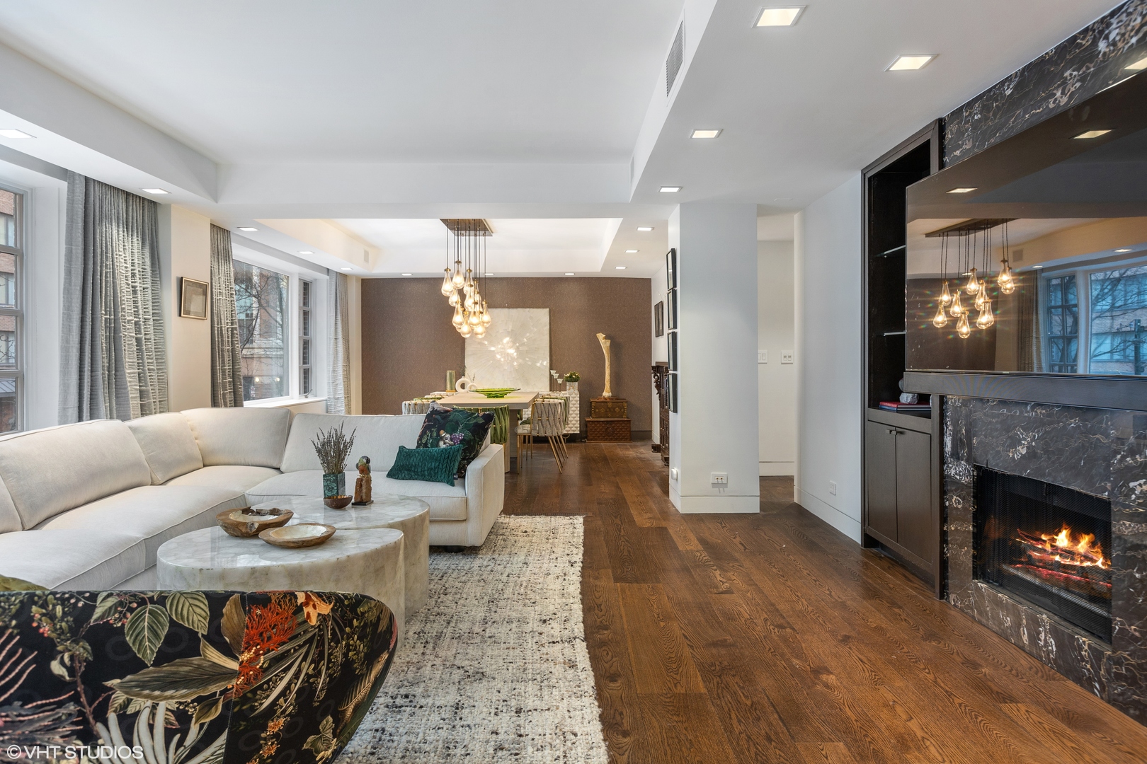 210 E WALTON Place Unit: C