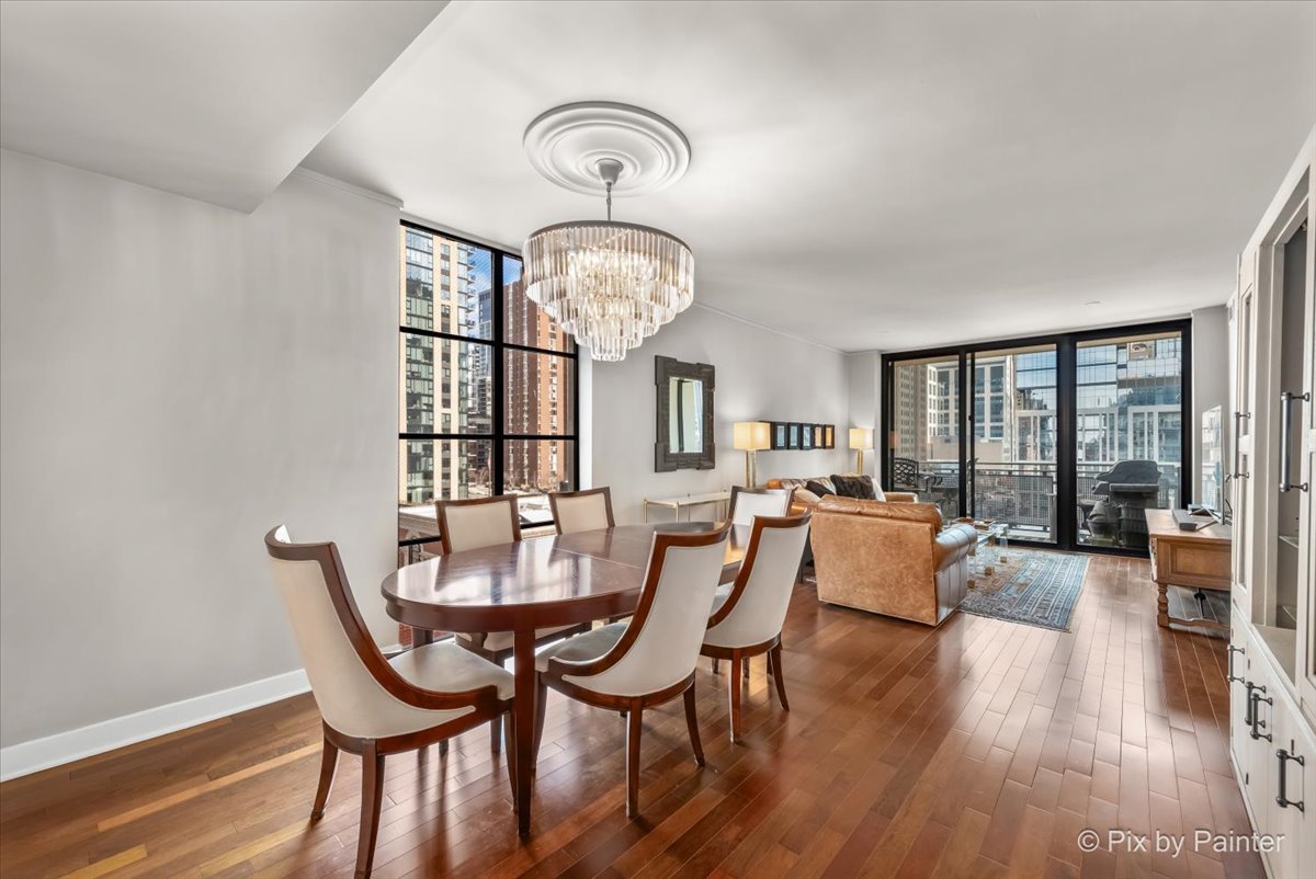 744 N Clark Street Unit: 705