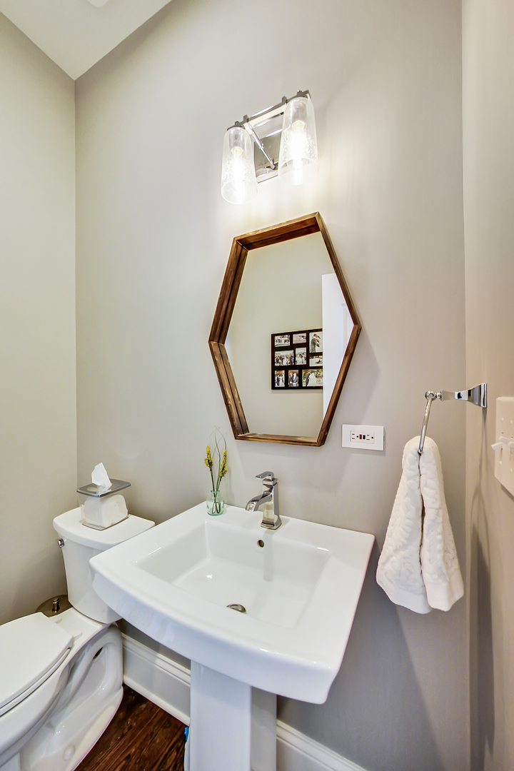 439 N Garfield Avenue