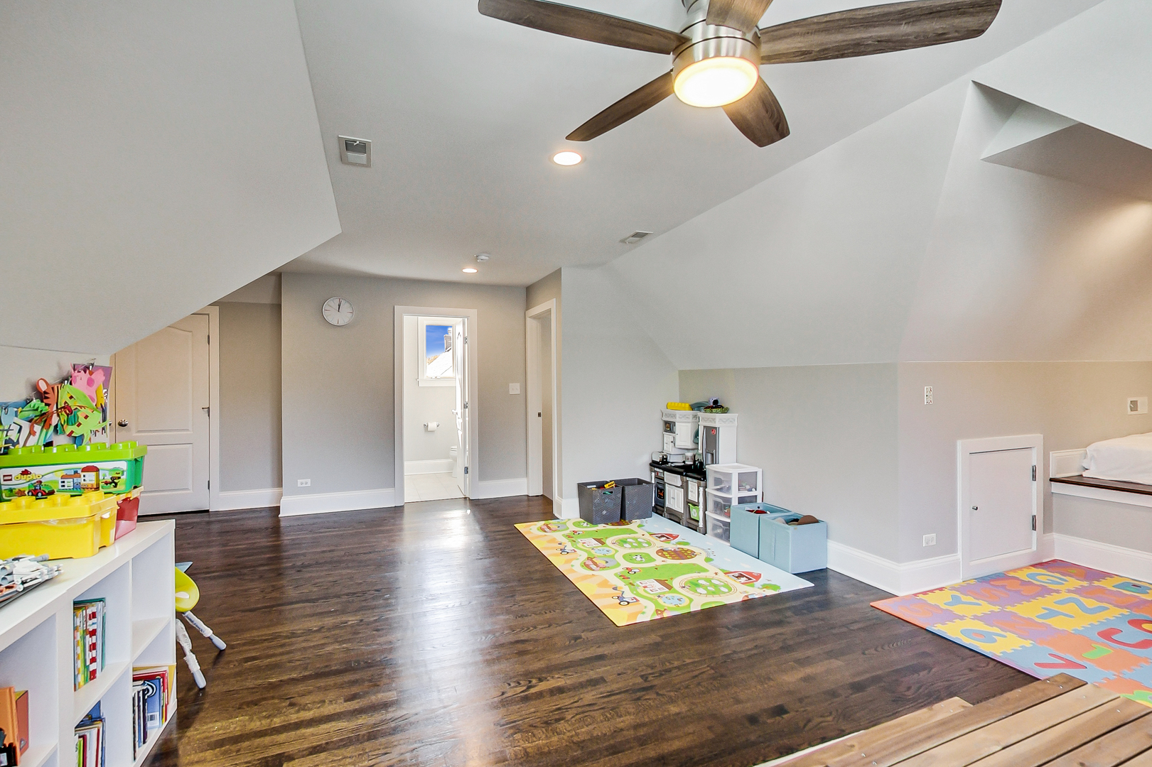 439 N Garfield Avenue