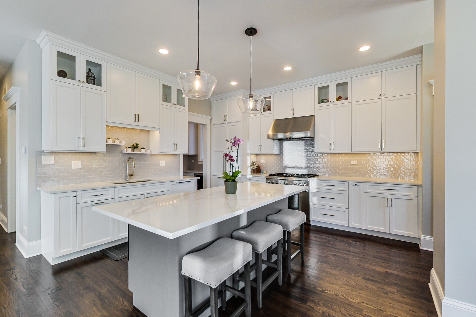 439 N Garfield Avenue