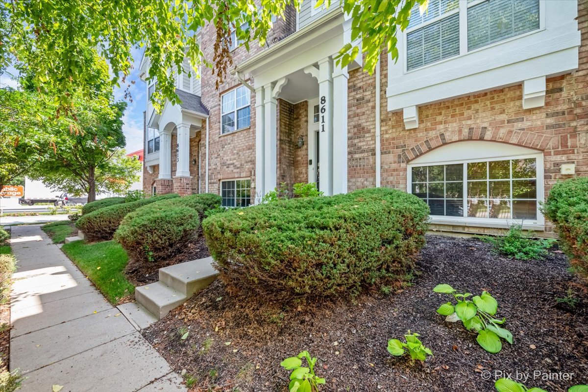 8611 Waukegan Road