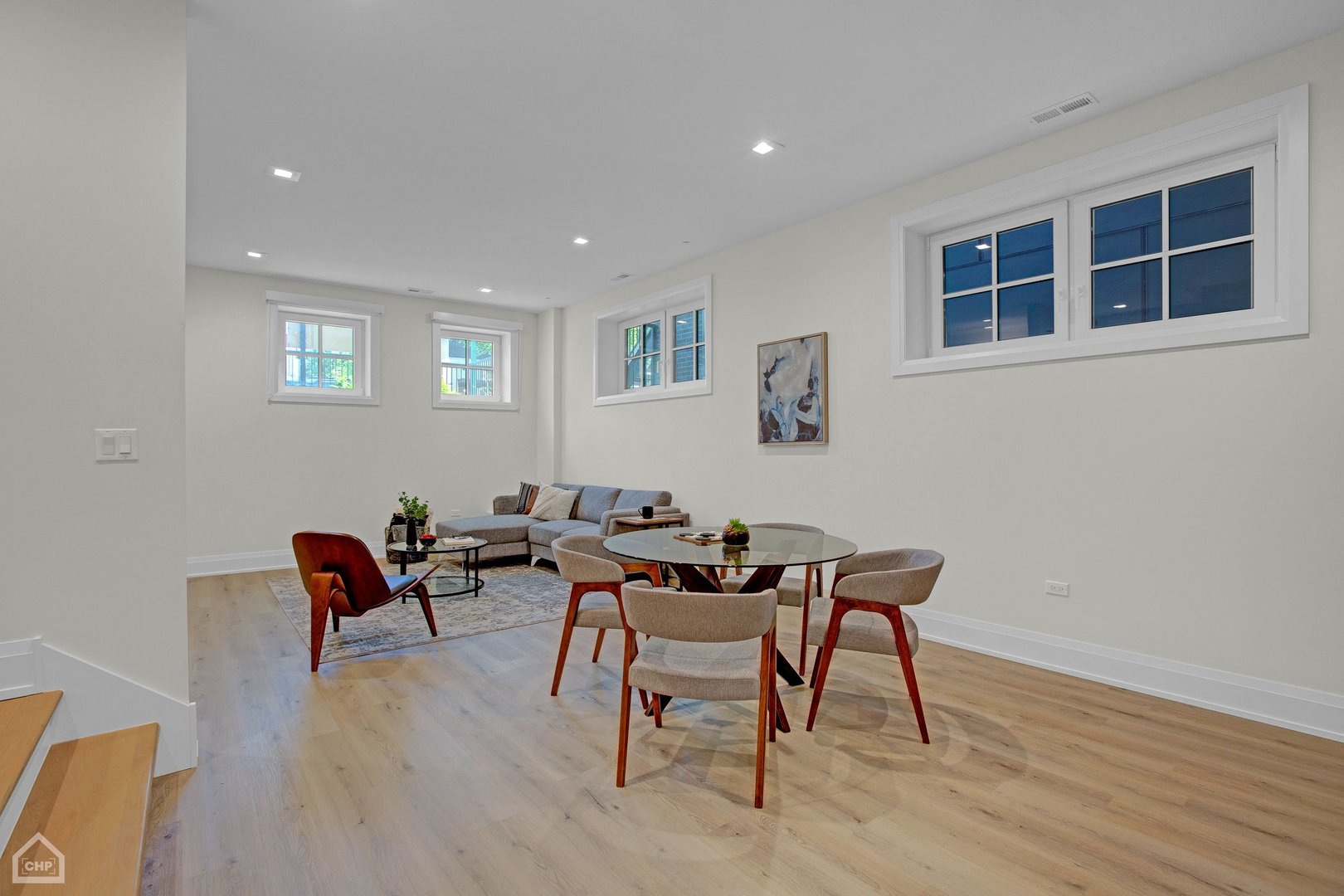 2036 N Wolcott Avenue