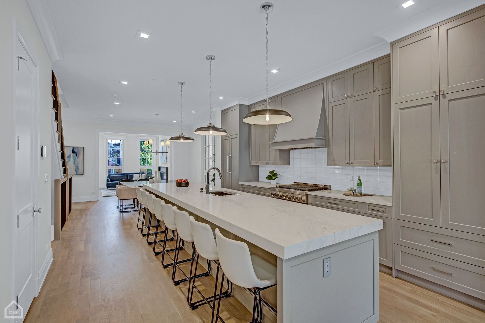 2036 N Wolcott Avenue