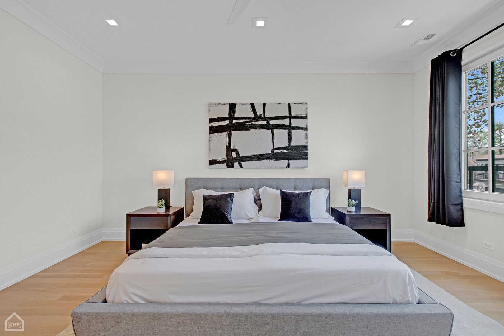 2036 N Wolcott Avenue