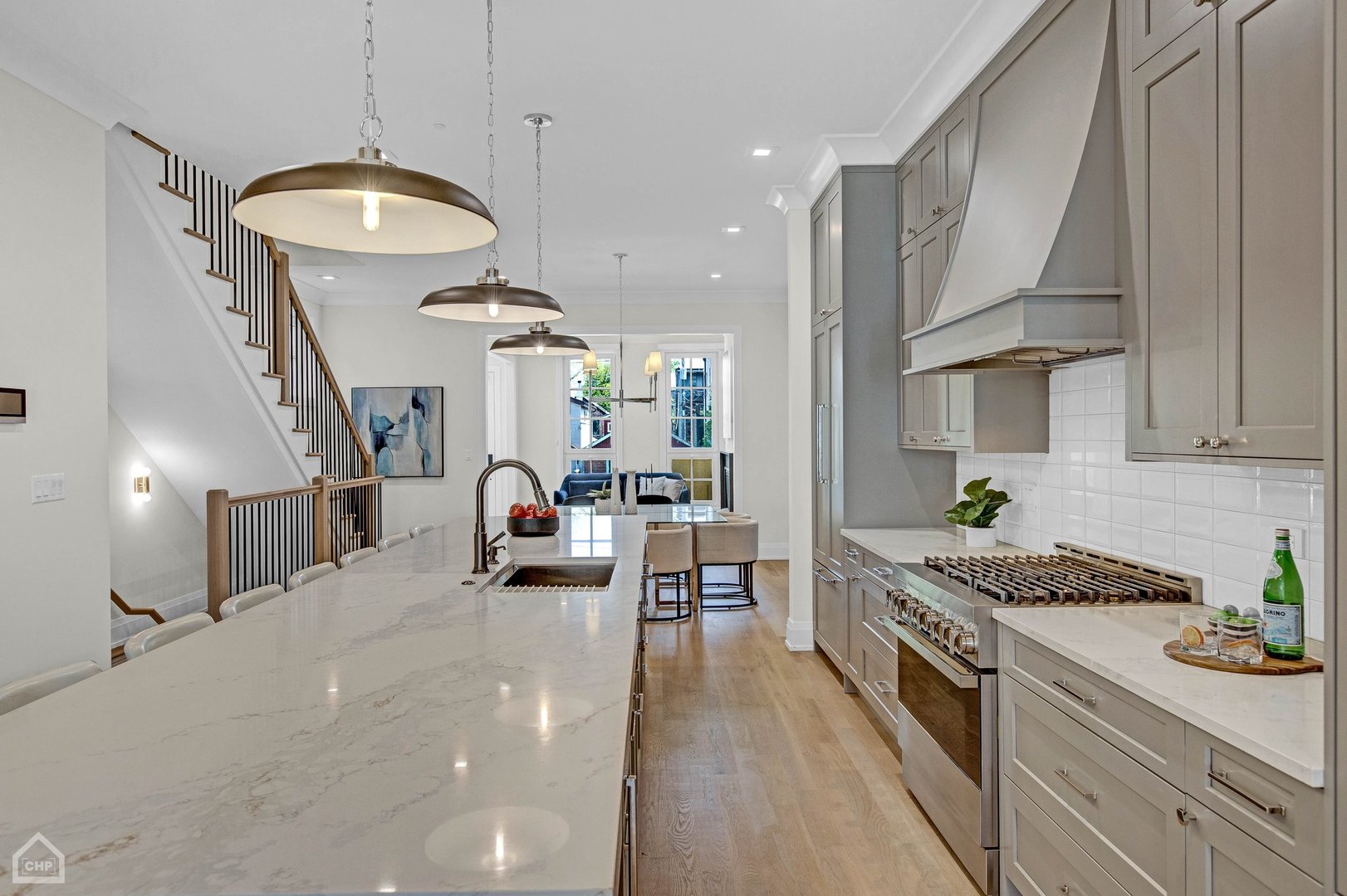 2036 N Wolcott Avenue