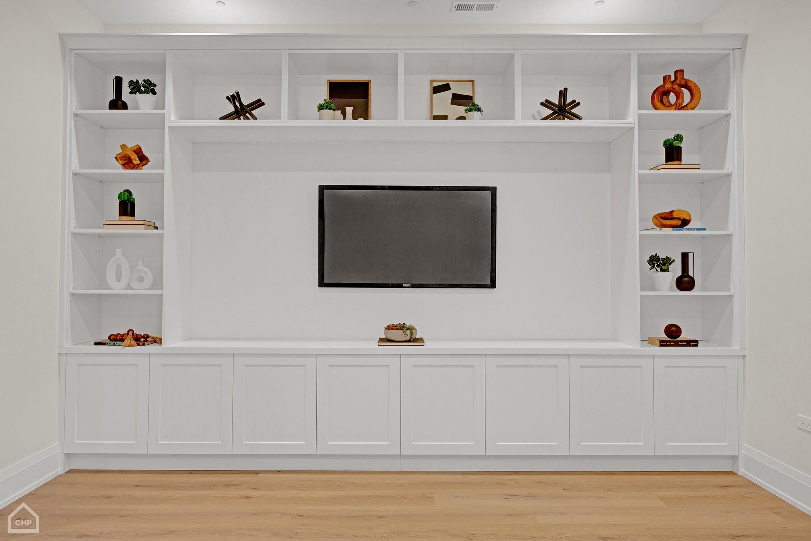 2036 N Wolcott Avenue