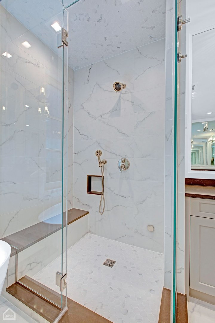 2036 N Wolcott Avenue