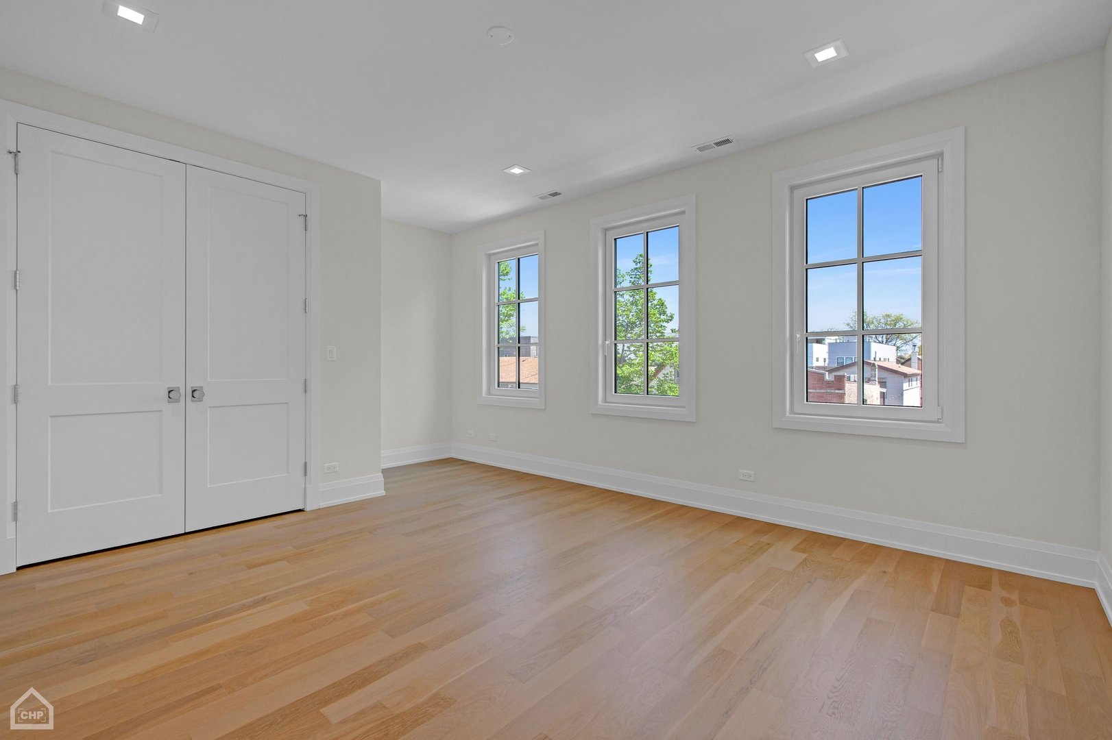 2036 N Wolcott Avenue