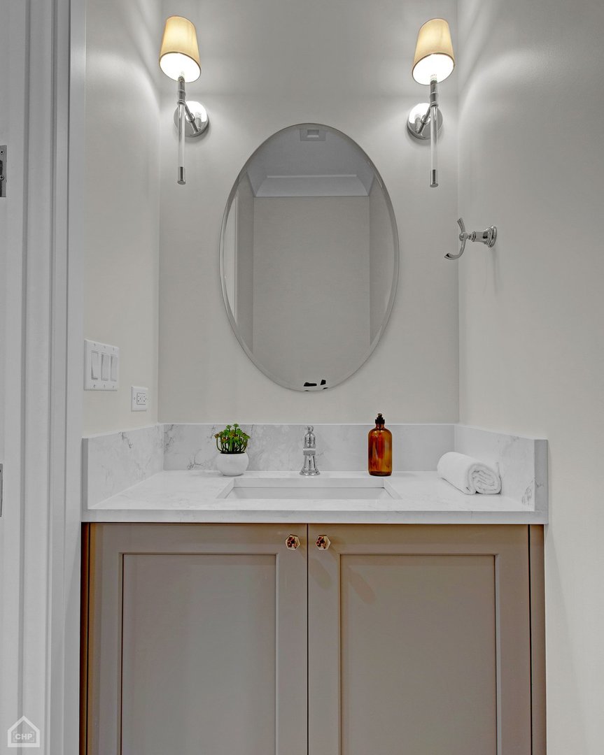 2036 N Wolcott Avenue