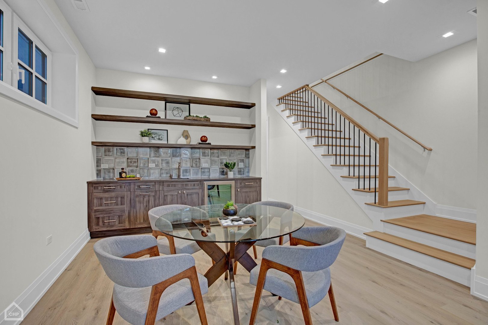 2036 N Wolcott Avenue