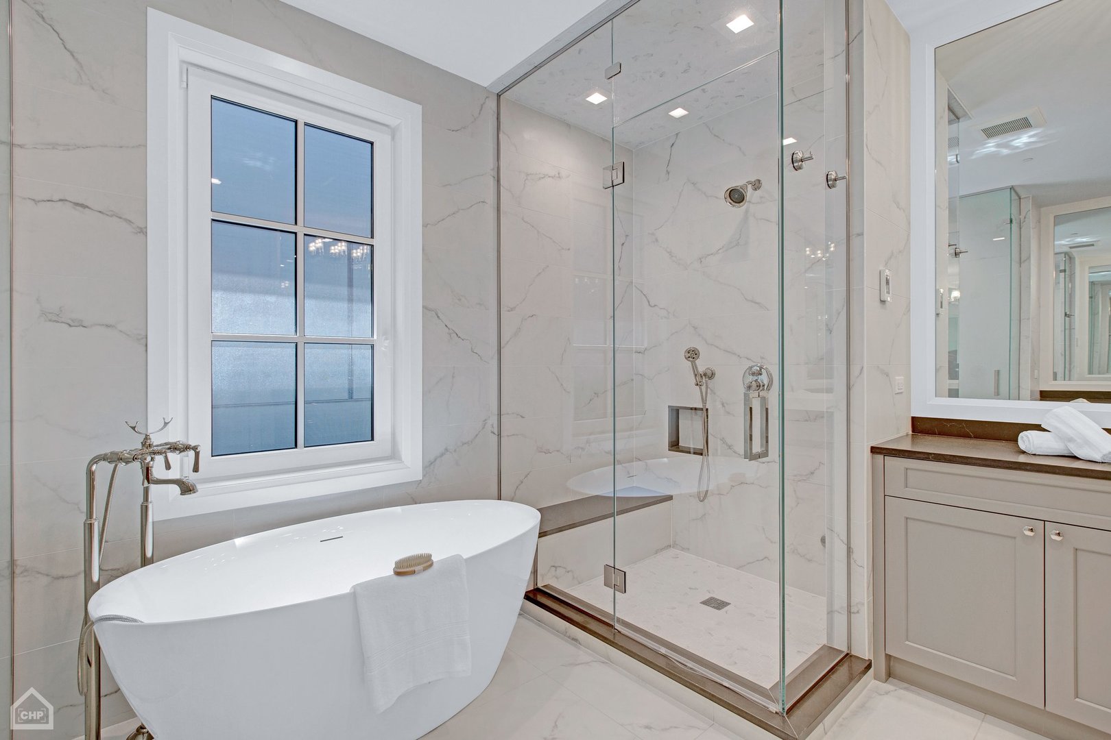 2036 N Wolcott Avenue