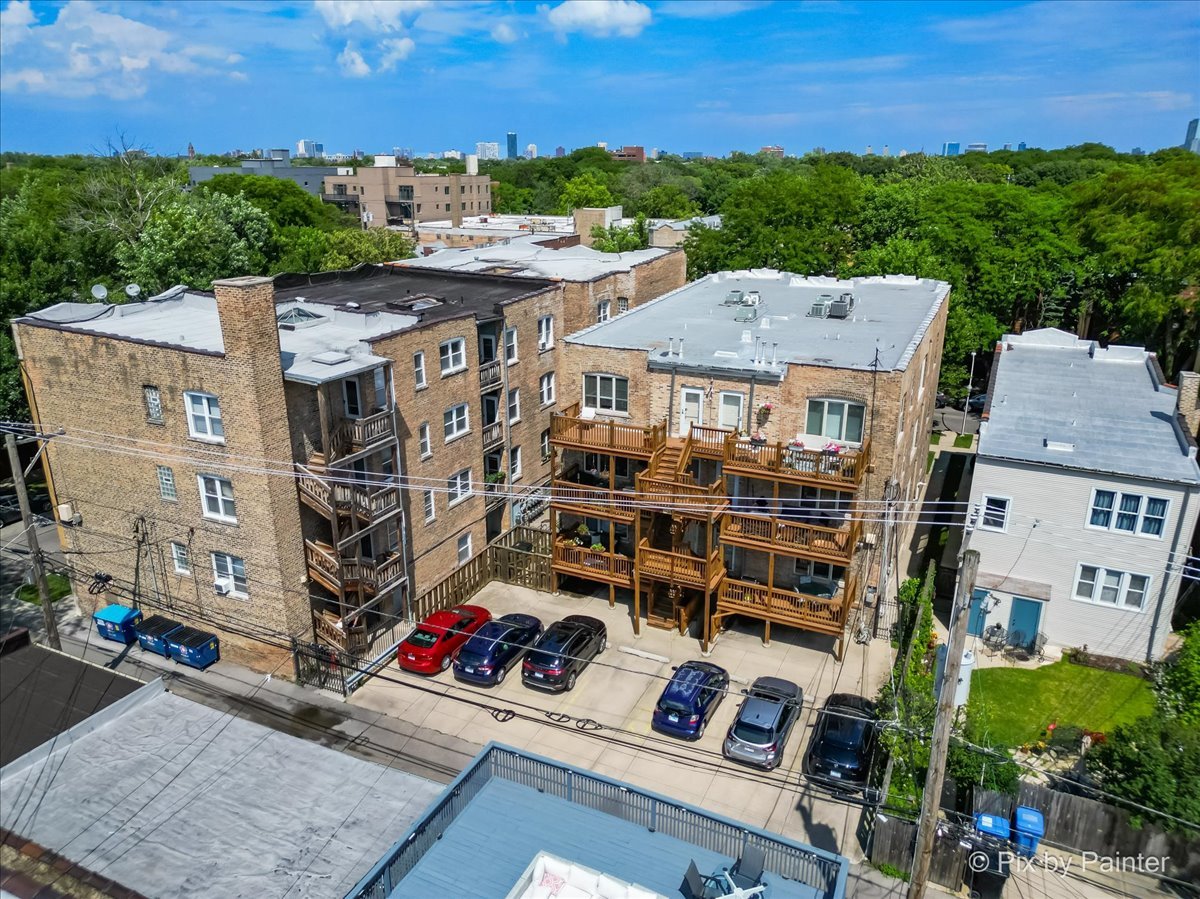 4250 N Mozart Street Unit: 1S