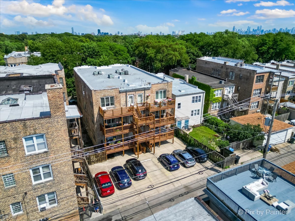 4250 N Mozart Street Unit: 1S