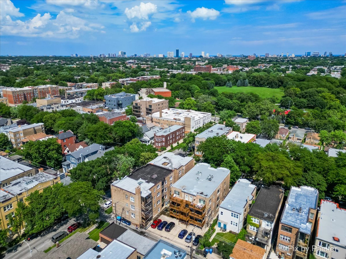 4250 N Mozart Street Unit: 1S