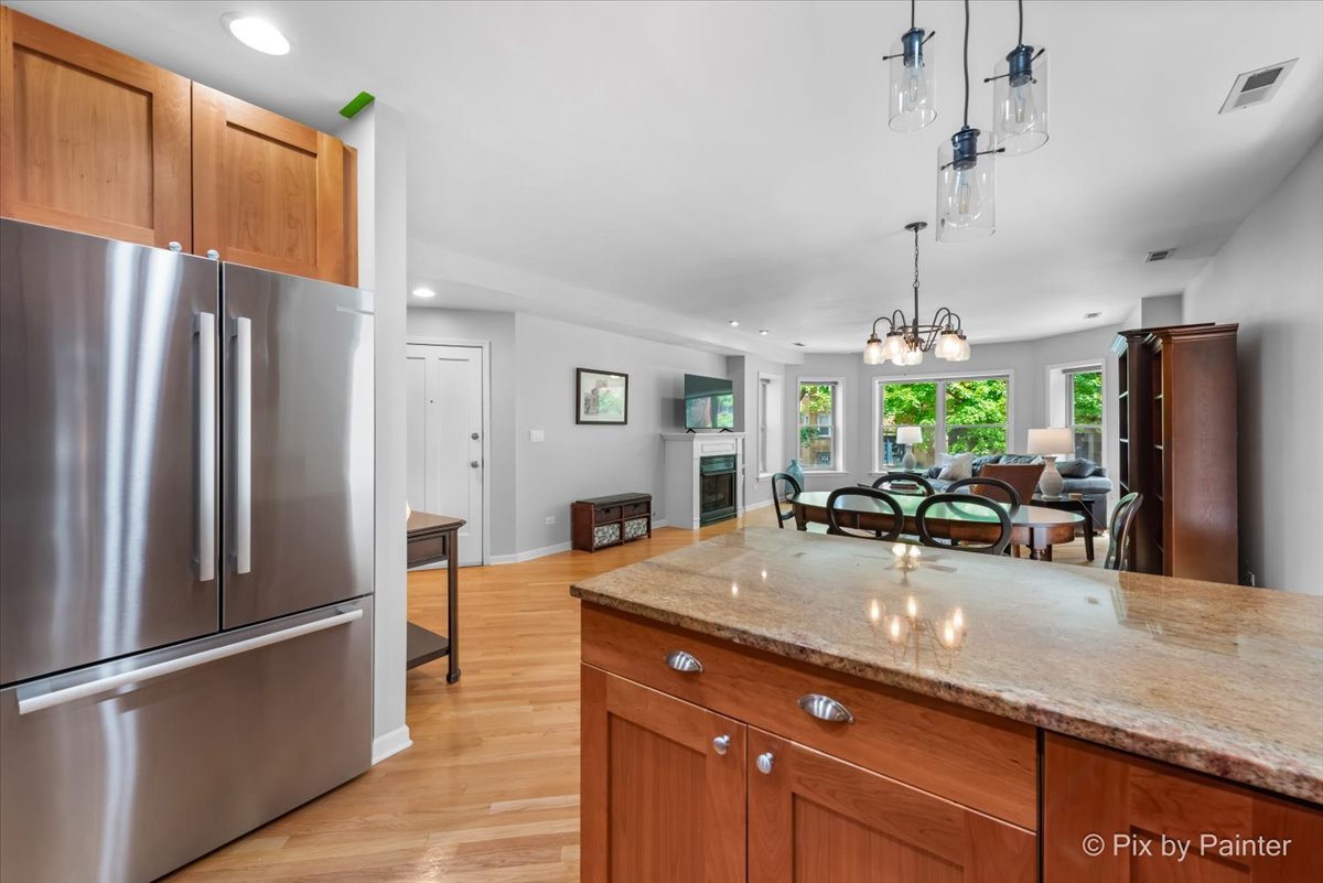4250 N Mozart Street Unit: 1S