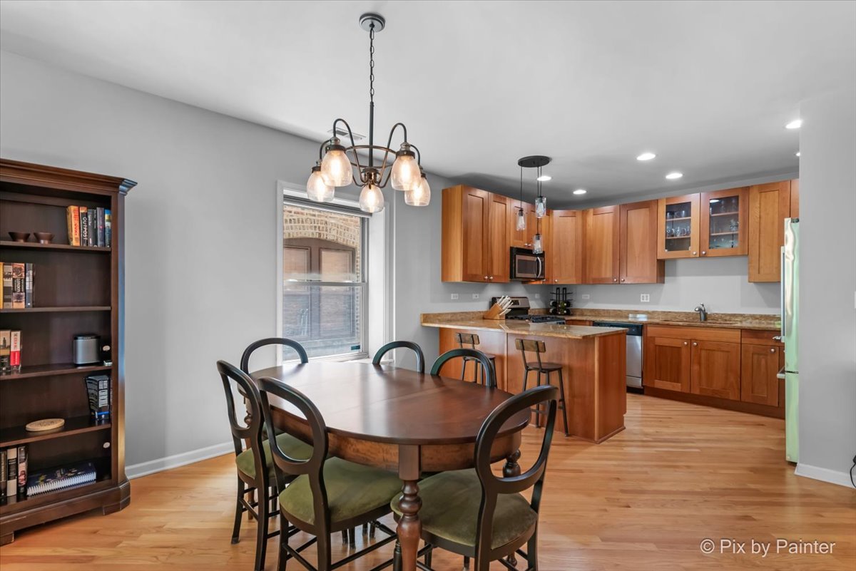 4250 N Mozart Street Unit: 1S