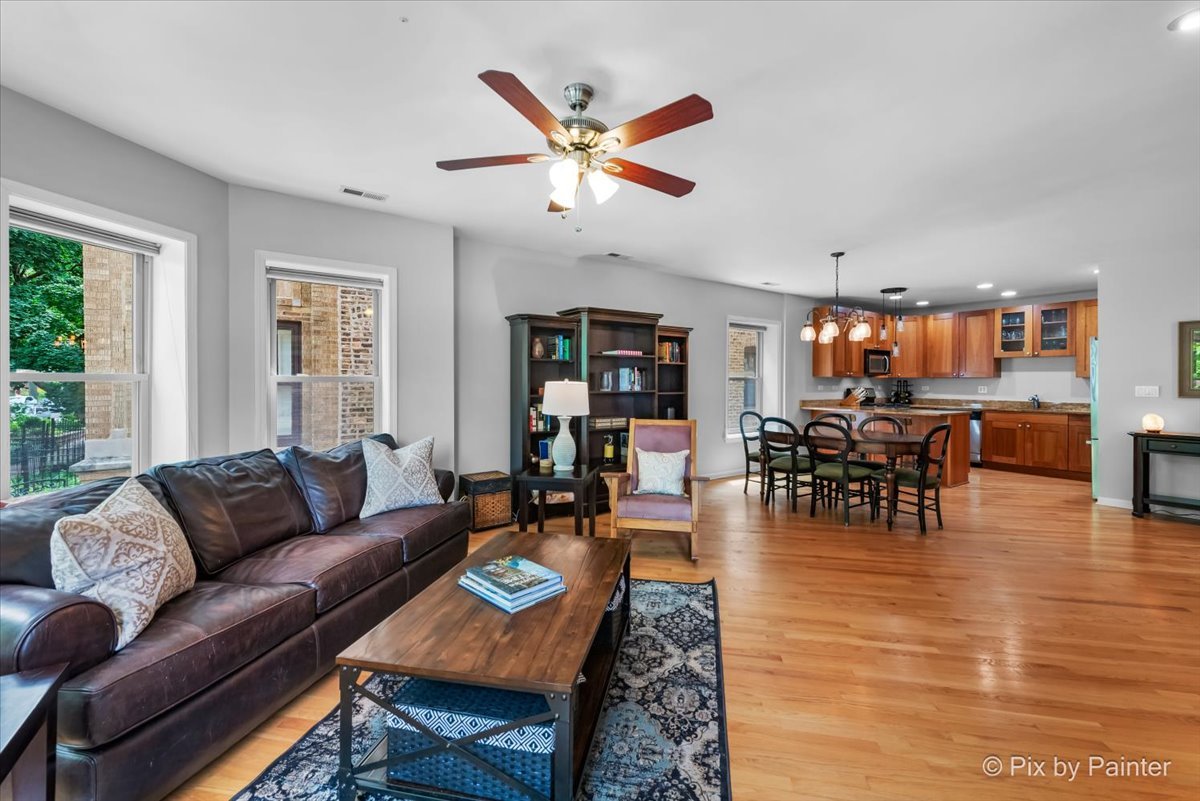 4250 N Mozart Street Unit: 1S