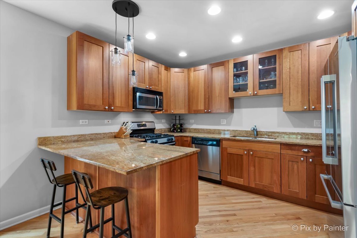 4250 N Mozart Street Unit: 1S