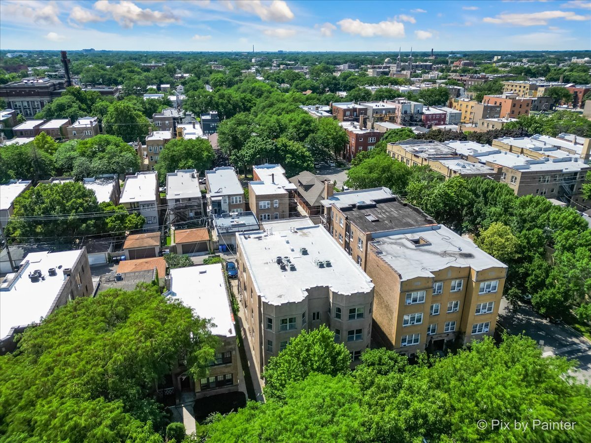 4250 N Mozart Street Unit: 1S