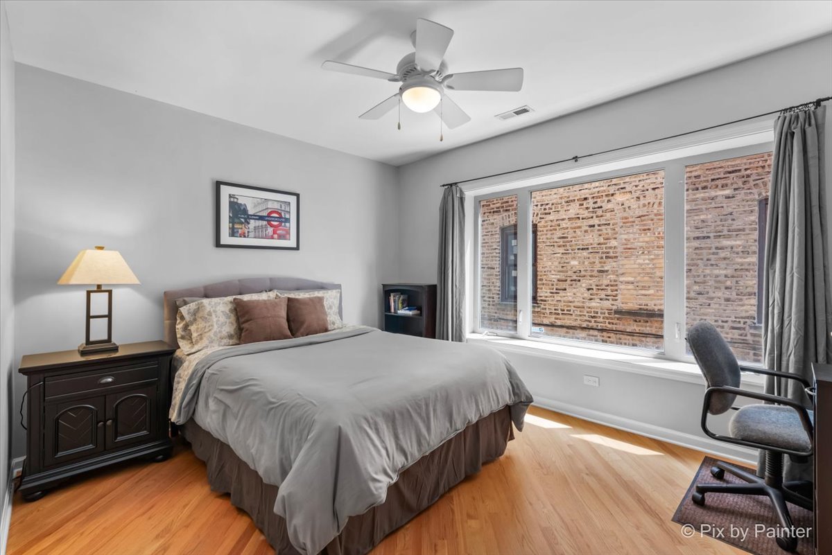 4250 N Mozart Street Unit: 1S