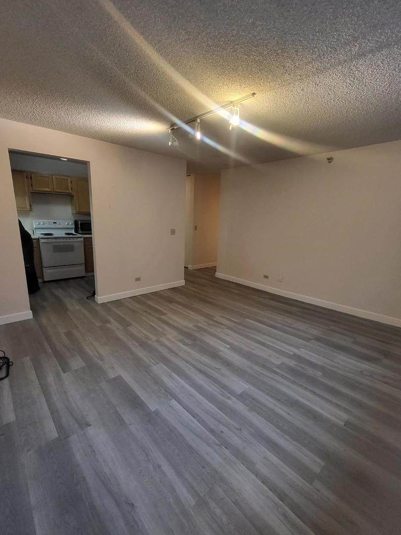 200 N Dearborn Street Unit: 801