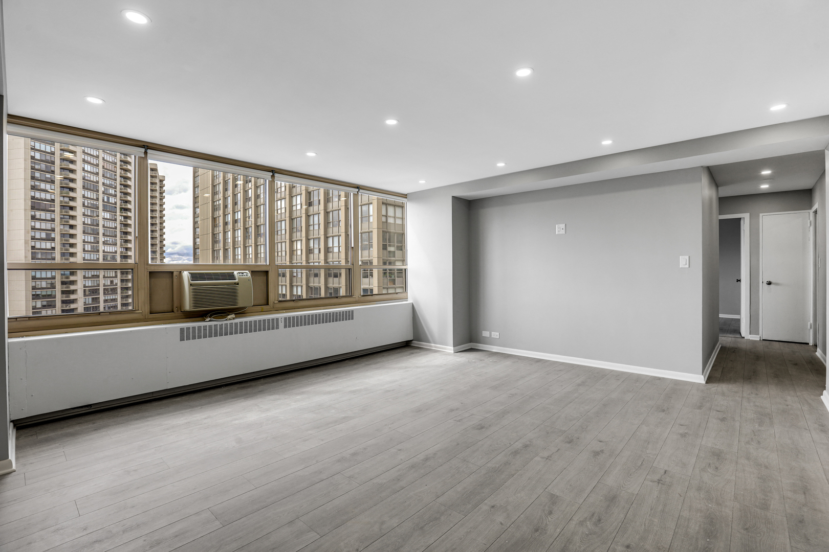 3950 N Lake Shore Drive Unit: 1516
