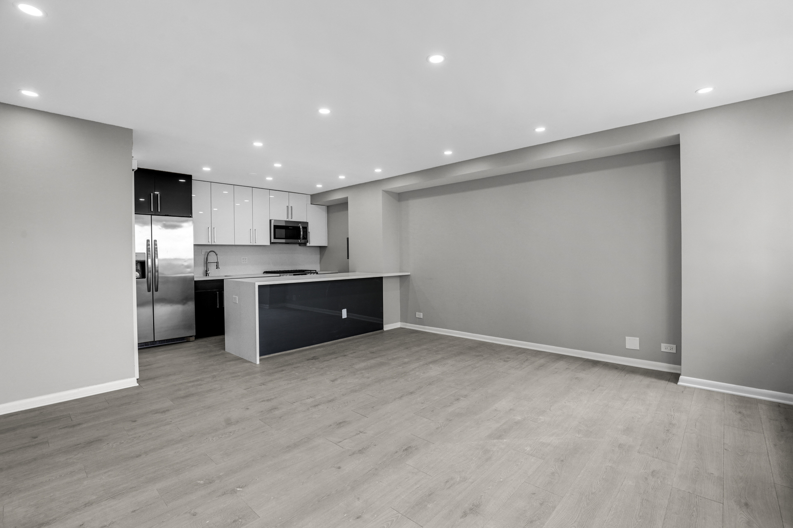 3950 N Lake Shore Drive Unit: 1516