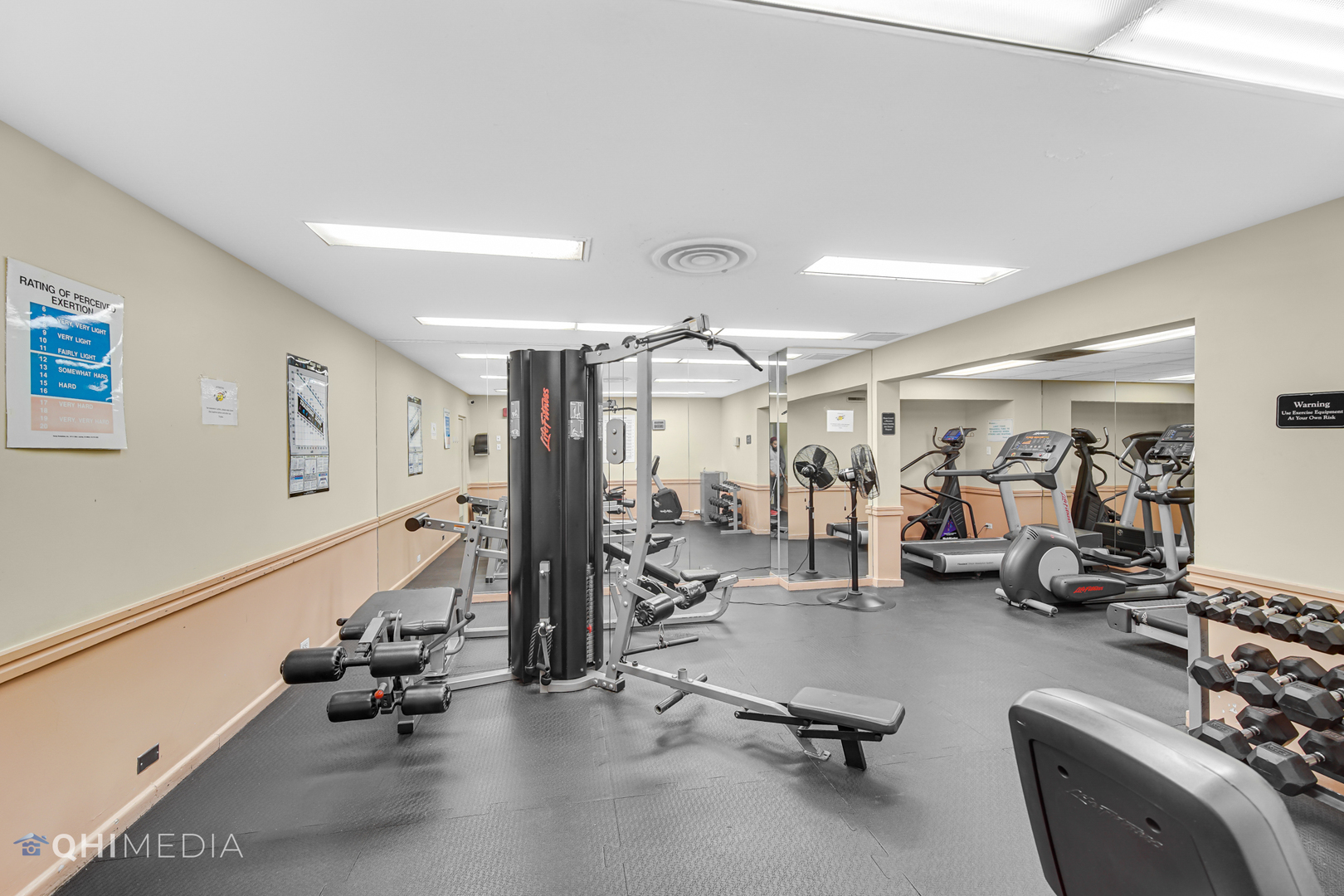 3950 N Lake Shore Drive Unit: 1516
