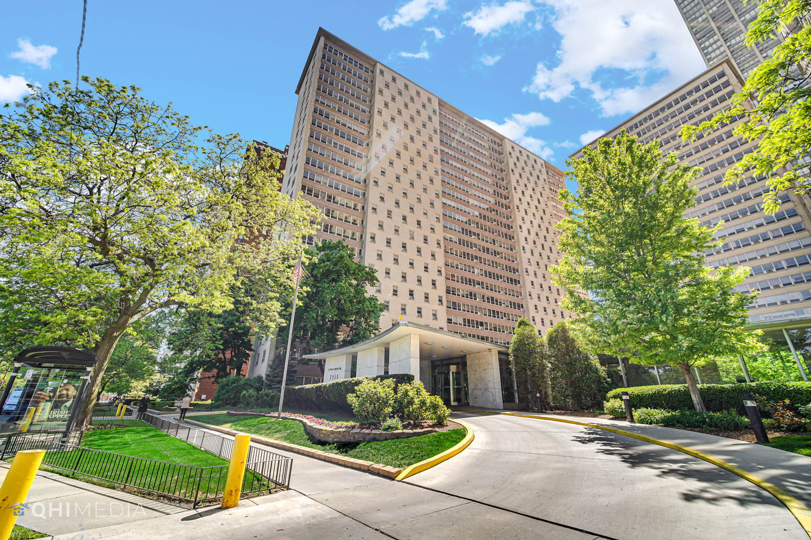 3950 N Lake Shore Drive Unit: 1516