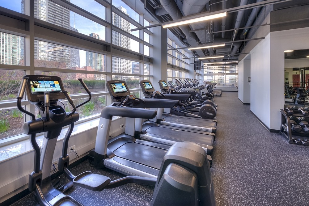 545 N Dearborn Street Unit: 2507