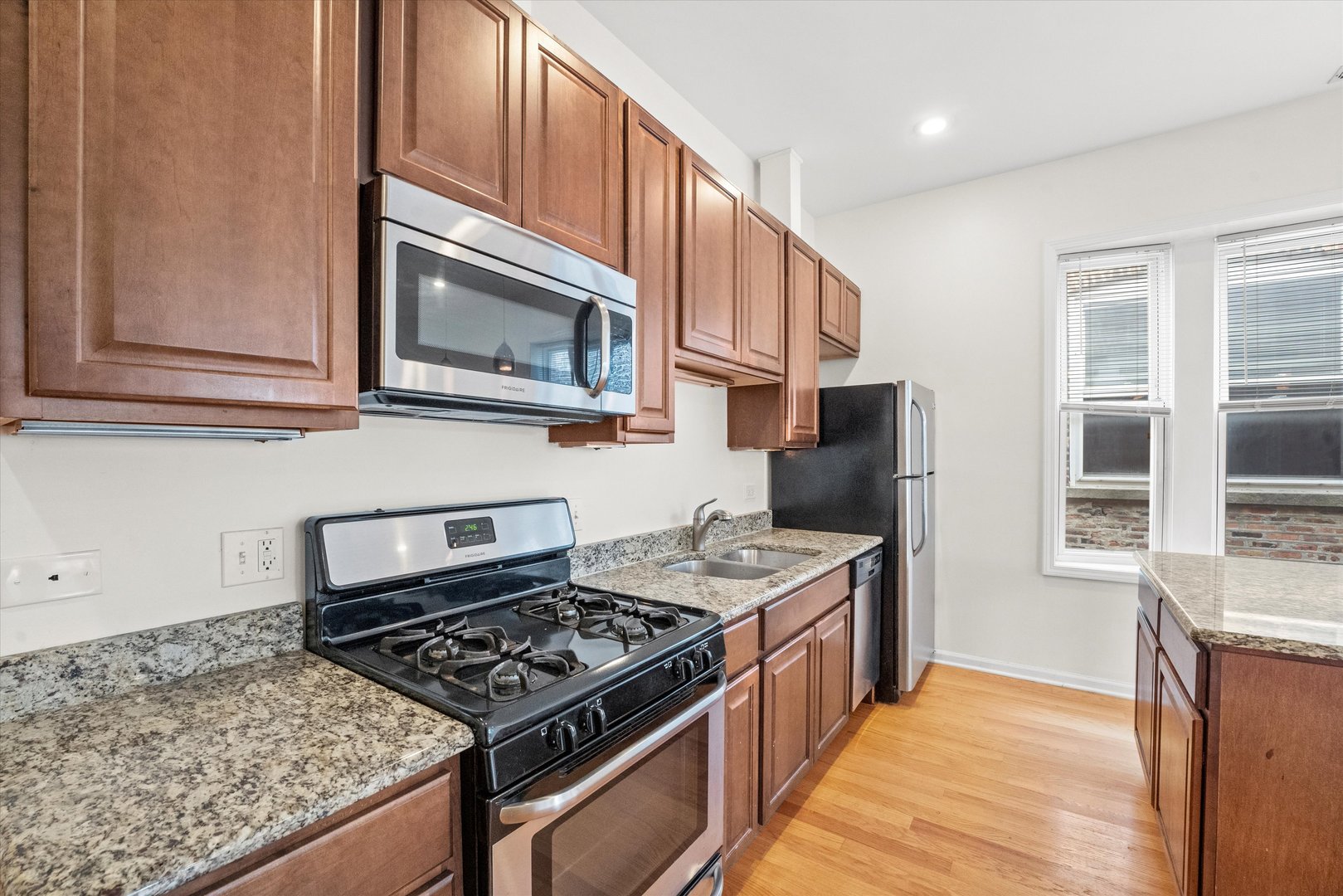 2224 W Chicago Avenue Unit: 3