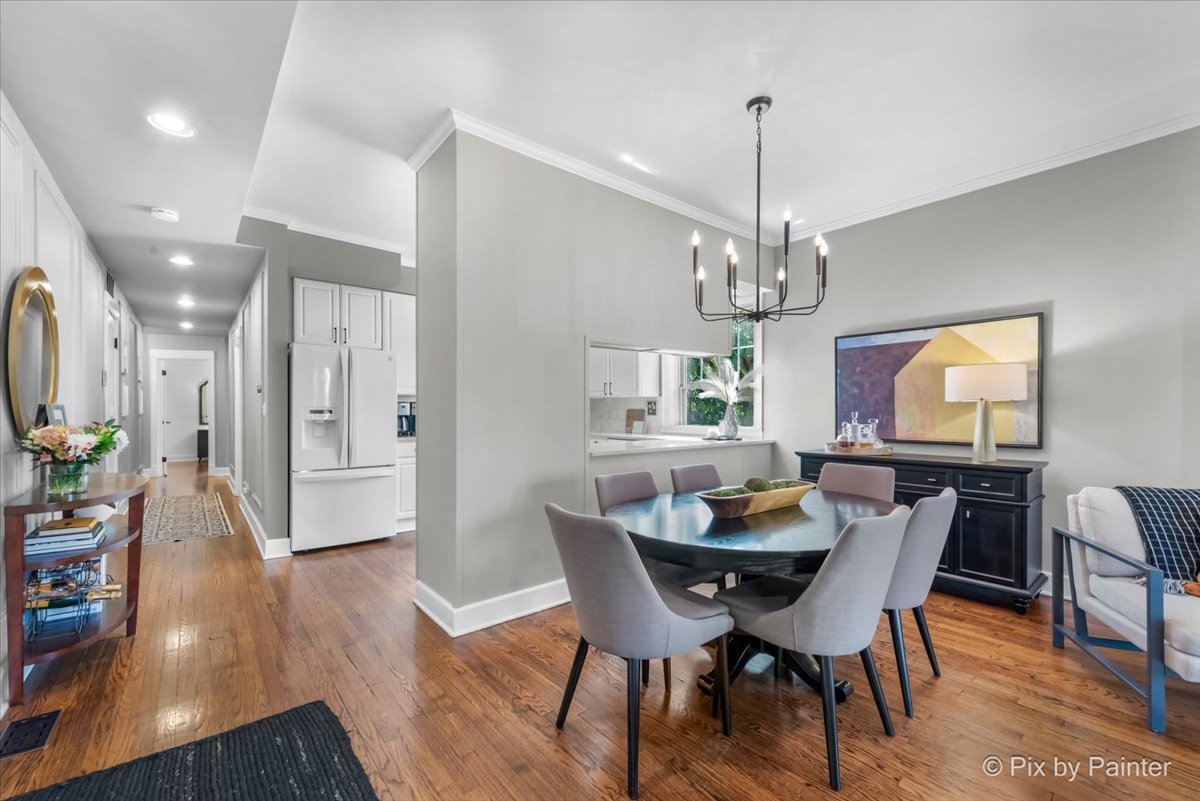 3801 N Wilton Avenue Unit: 2S
